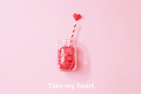 The picture shows‘take my heart’